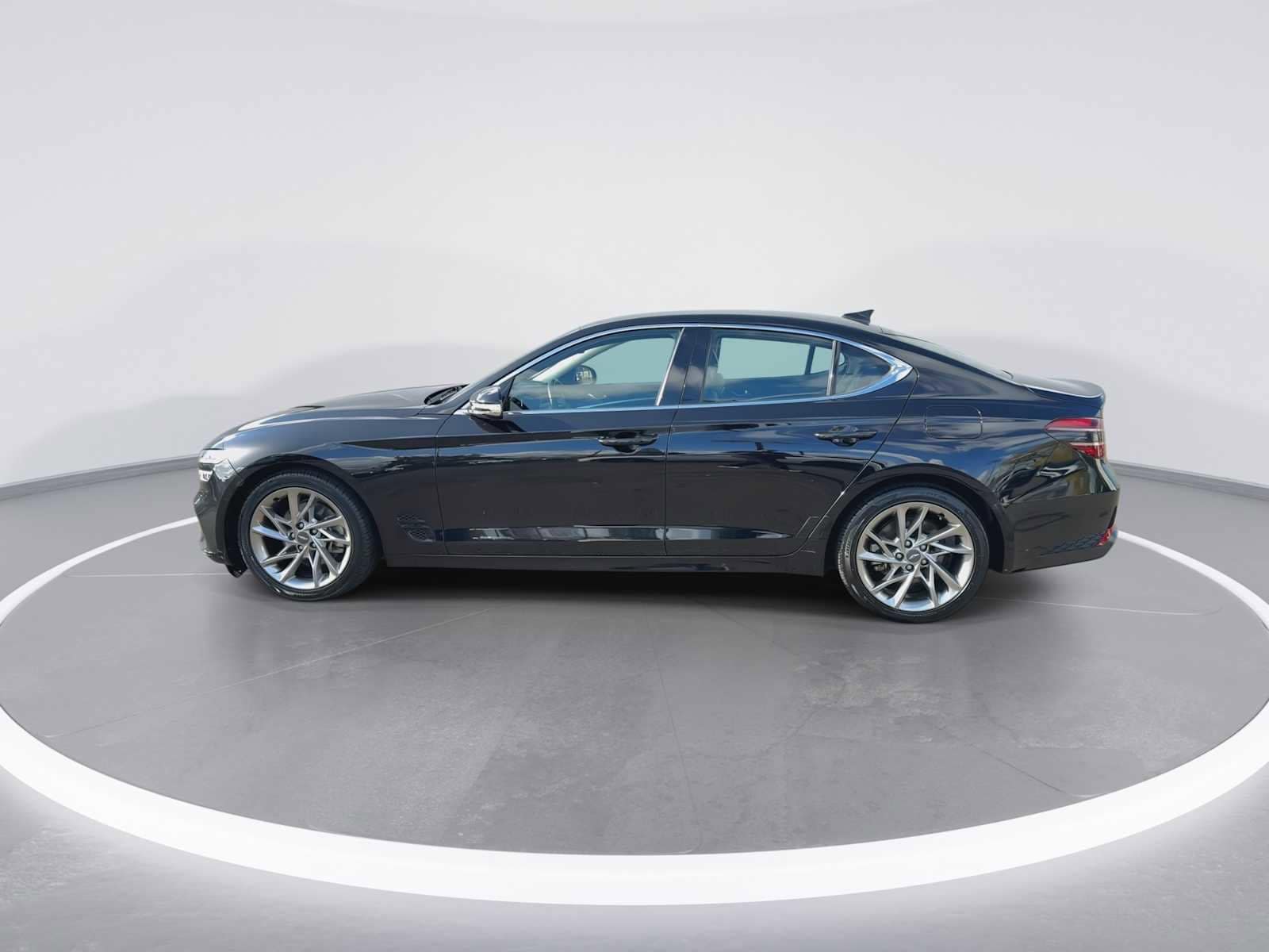 Thumbnail: 2022 Genesis G70 - 5