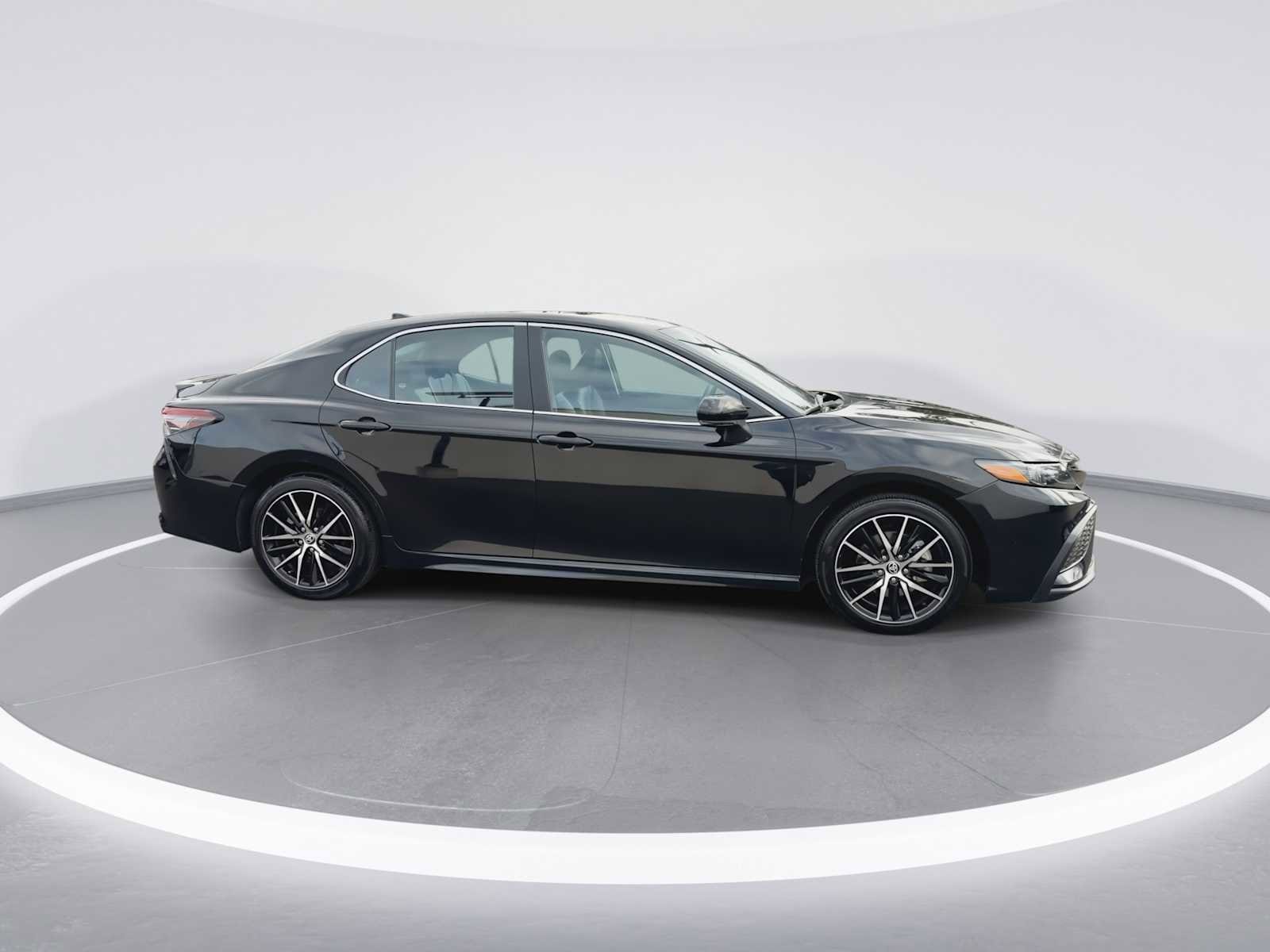 Thumbnail: 2024 Toyota Camry - 9