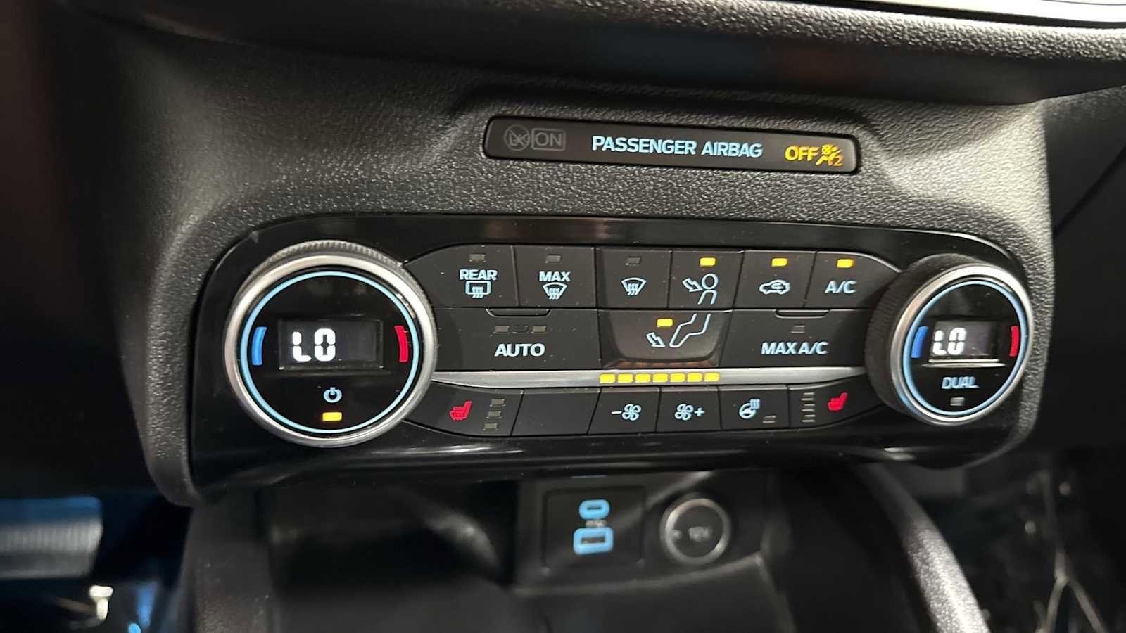 Thumbnail: 2021 Ford Escape - 21