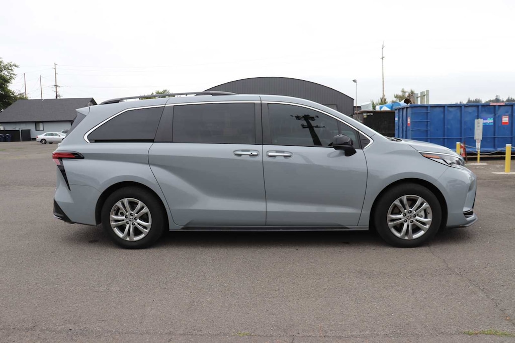 Certified 2023 Toyota Sienna XSE 7 Passenger Van Passenger Van