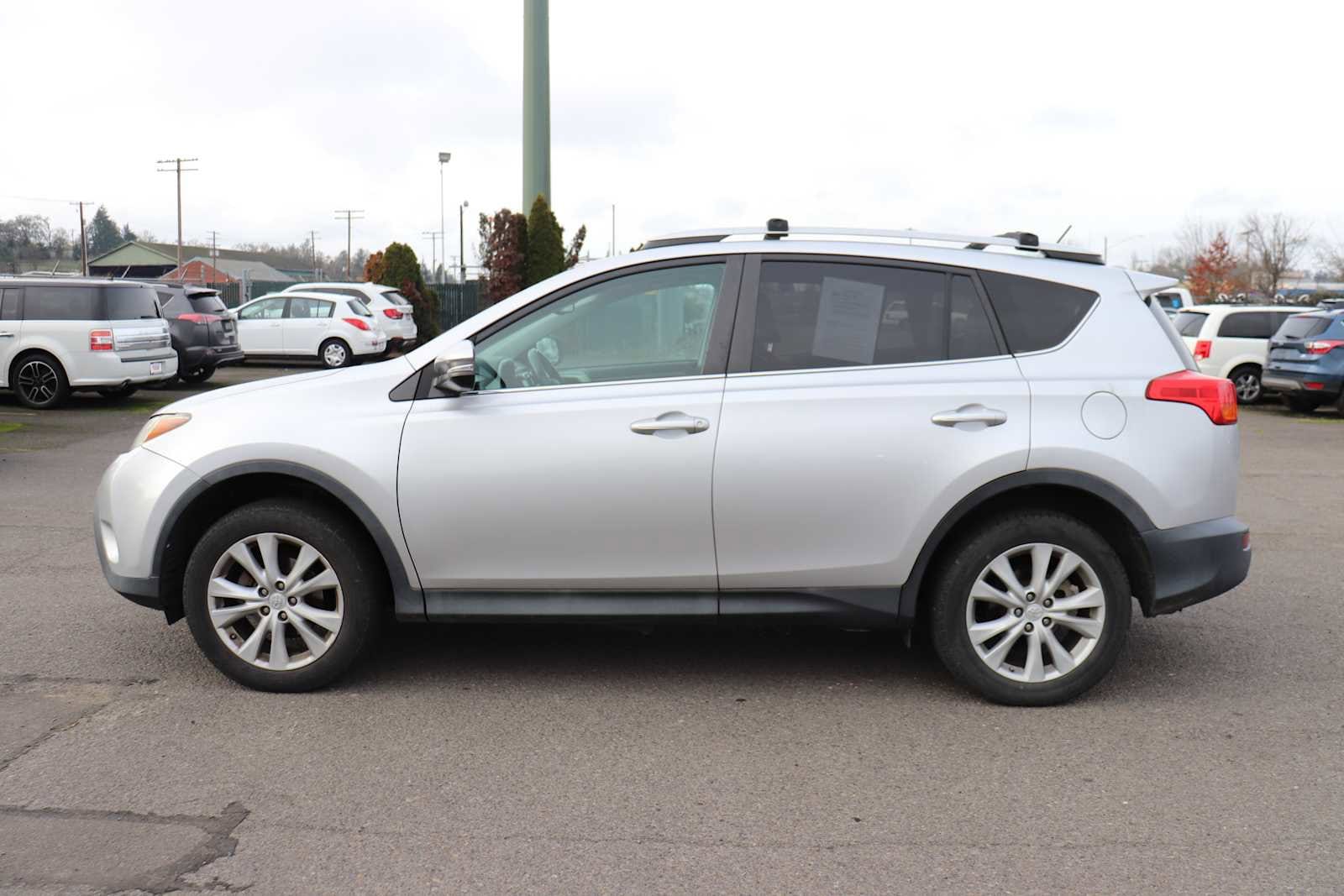 Thumbnail: 2015 Toyota RAV4 - 8