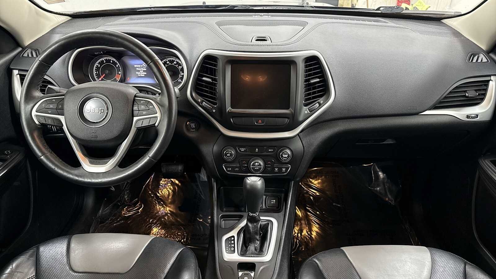 Thumbnail: 2014 Jeep Cherokee - 26