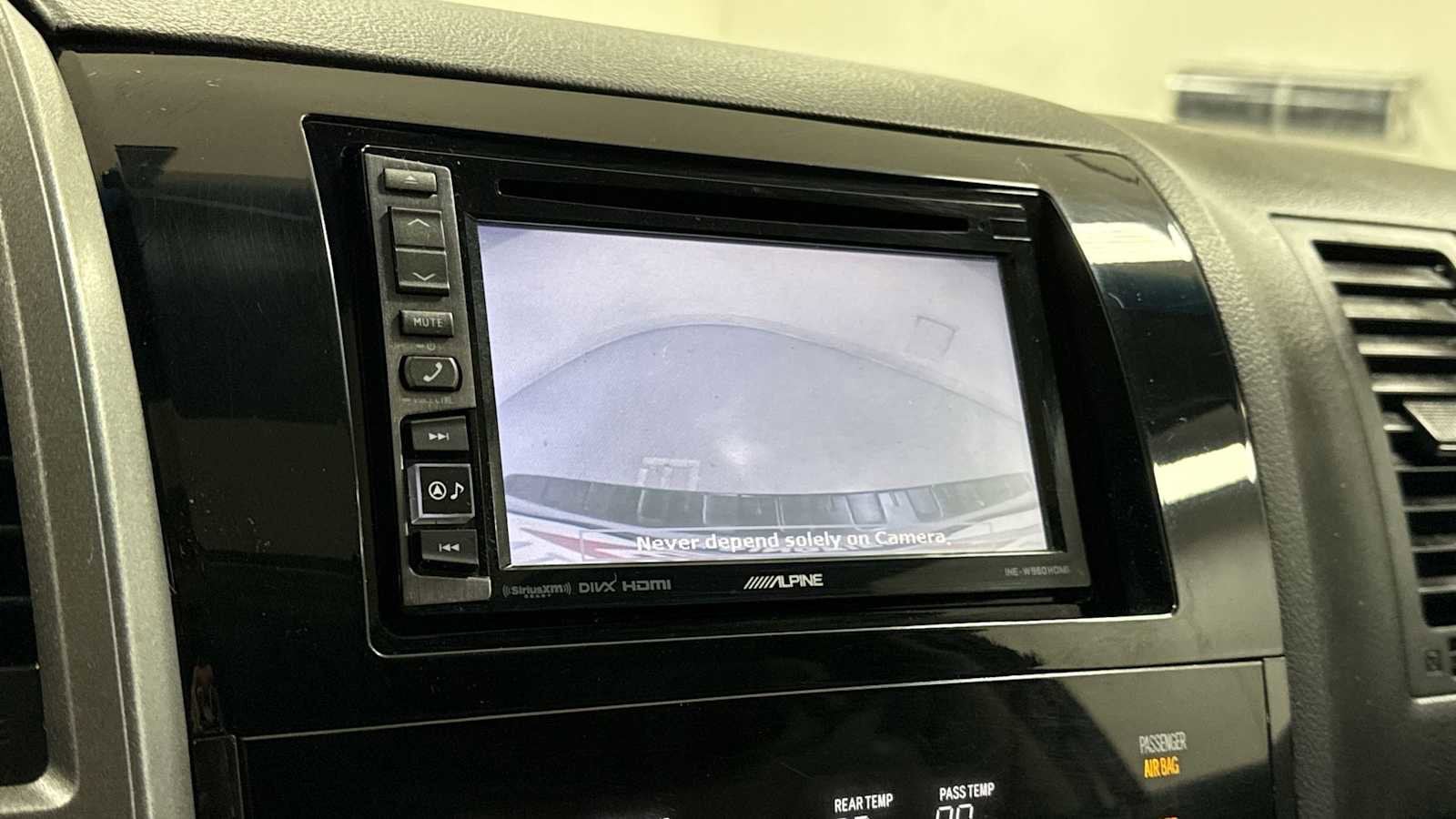 Thumbnail: 2010 Toyota Sequoia - 19