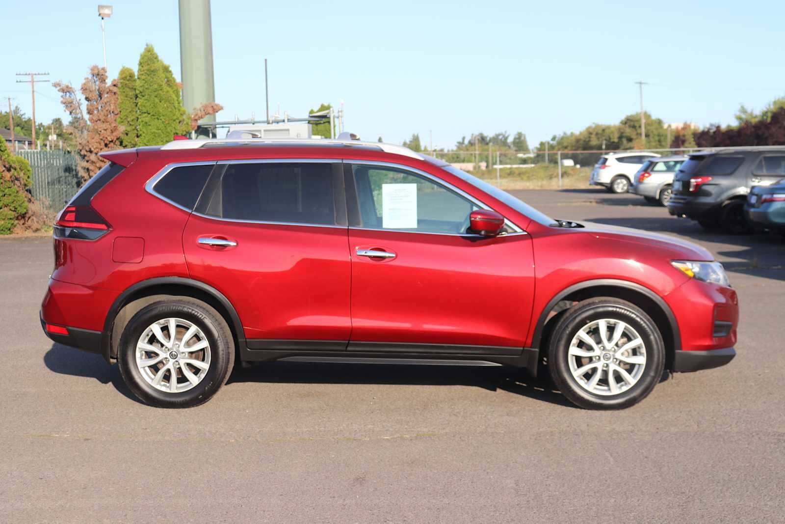 Thumbnail: 2018 Nissan Rogue - 4