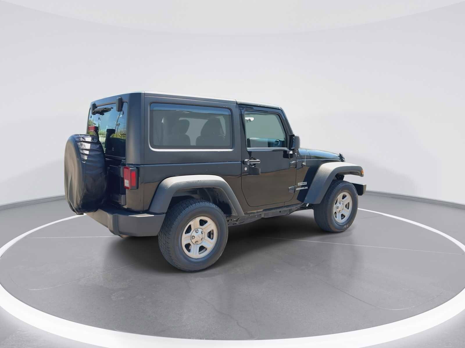 Thumbnail: 2012 Jeep Wrangler - 8