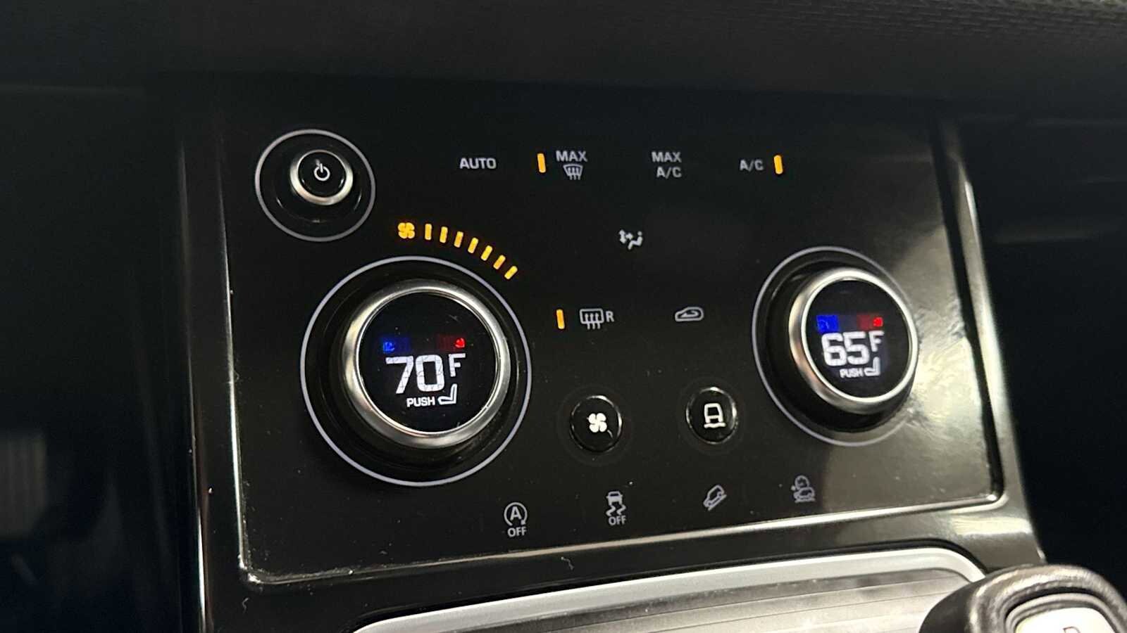 Thumbnail: 2020 Land Rover Range Rover Evoque - 21