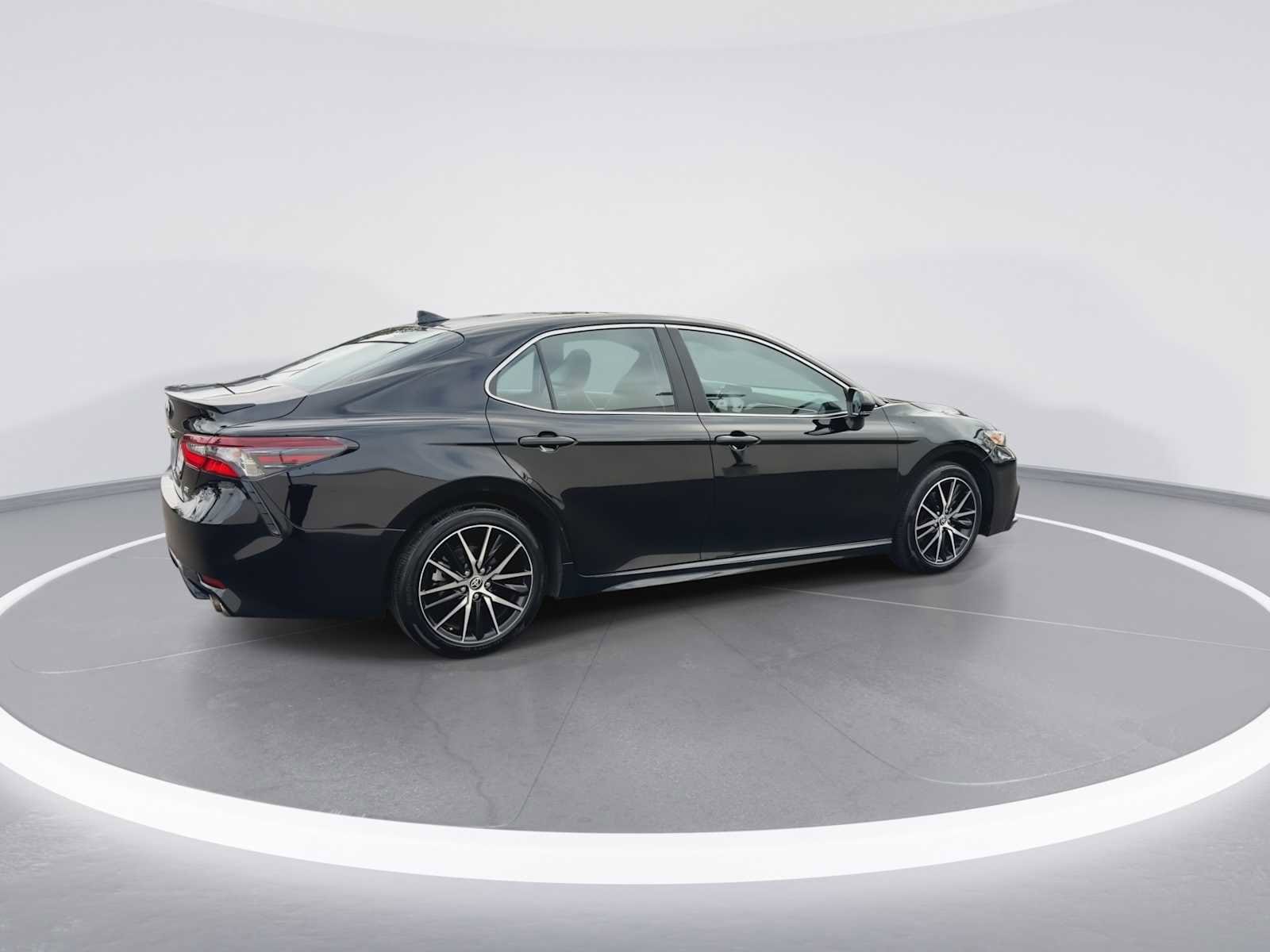 Thumbnail: 2024 Toyota Camry - 8