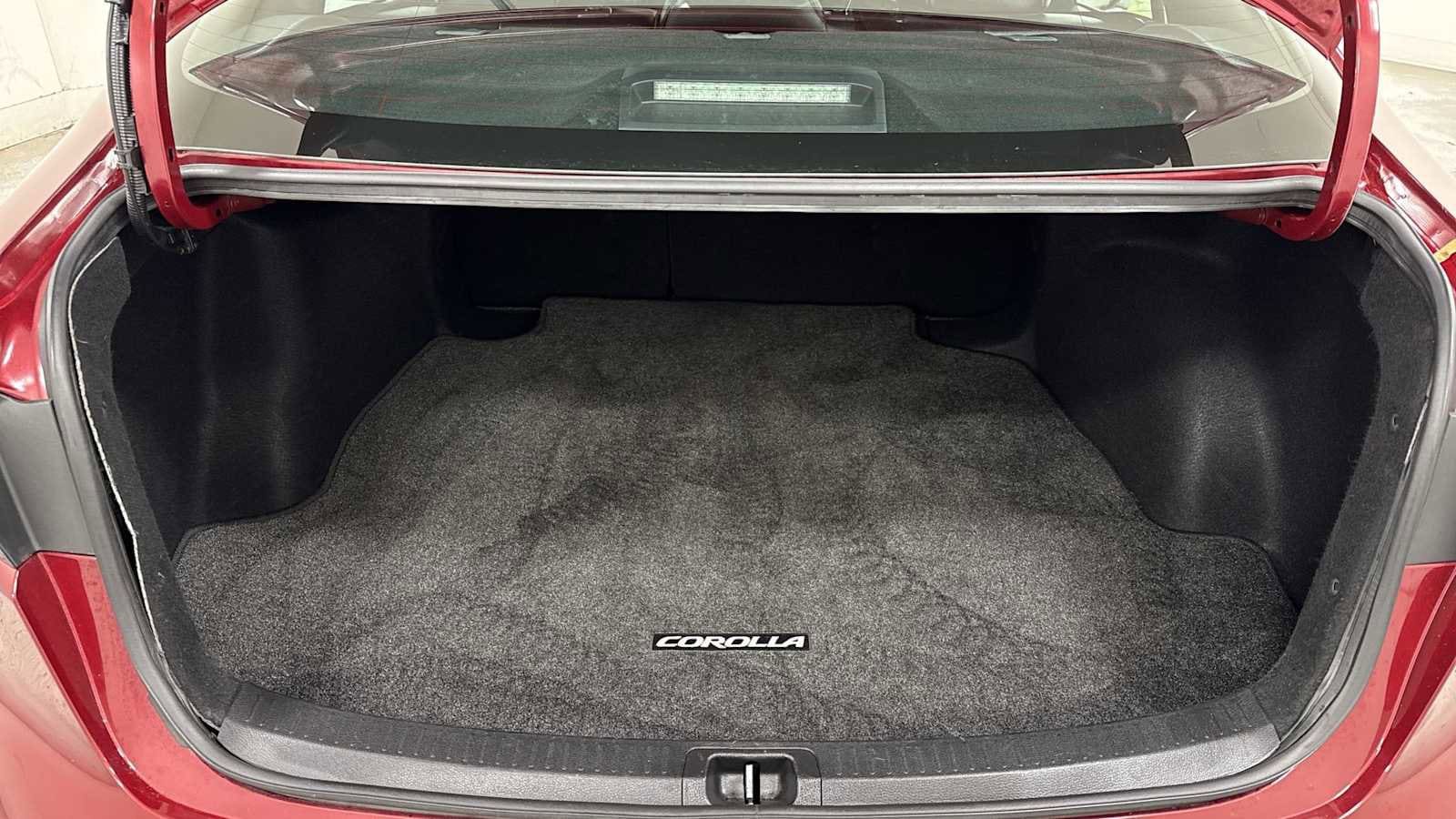 Thumbnail: 2022 Toyota Corolla - 27