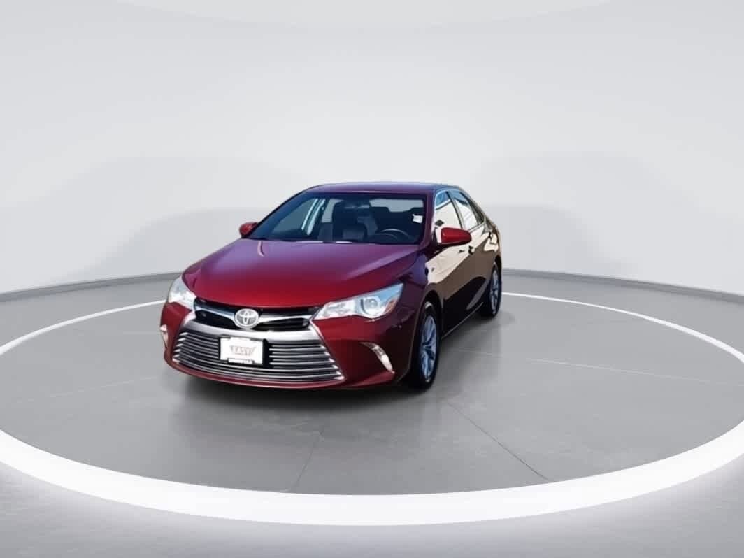 Thumbnail: 2016 Toyota Camry - 3