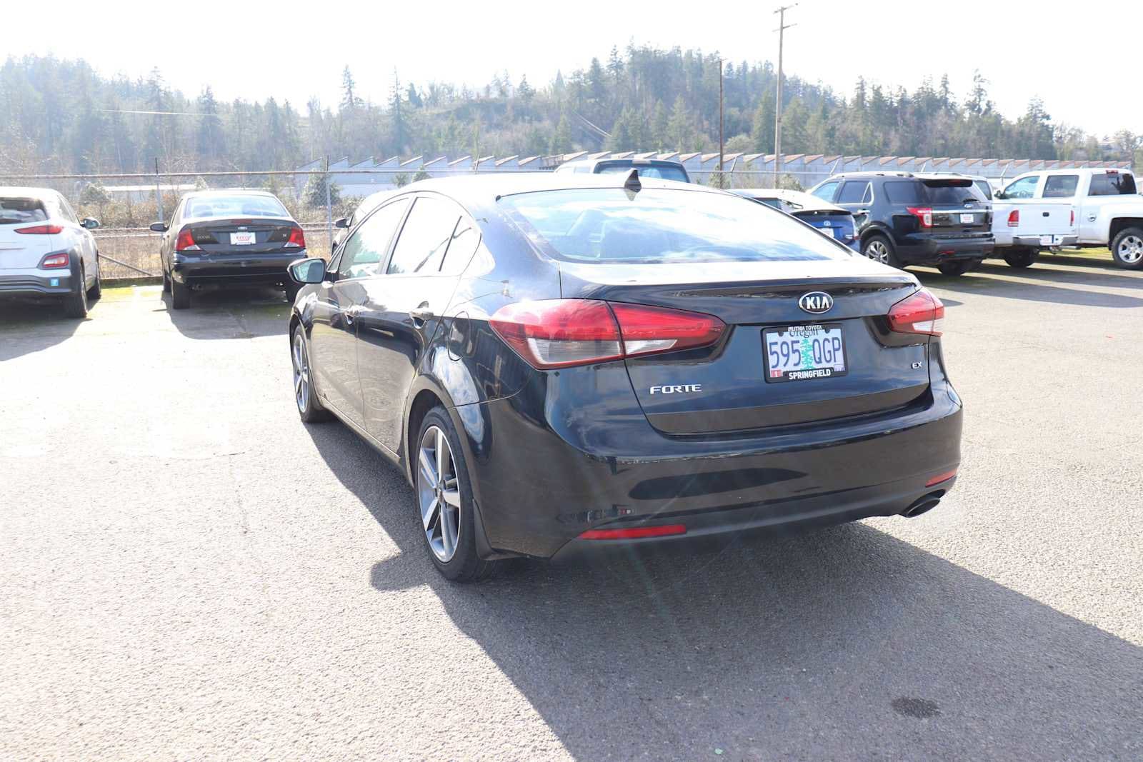 Thumbnail: 2017 Kia Forte - 7