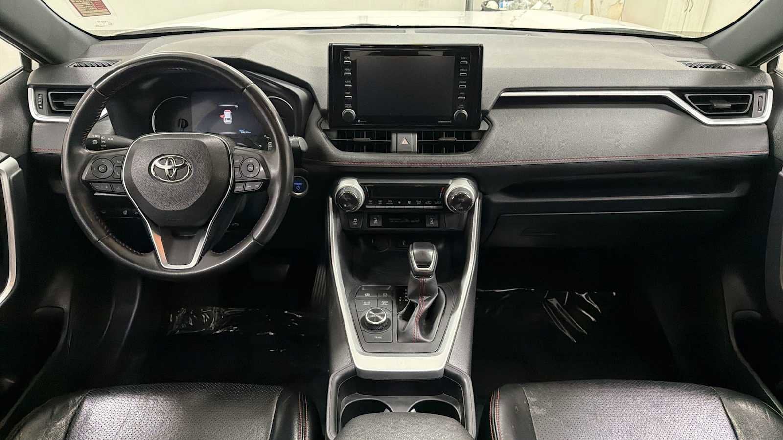 Thumbnail: 2021 Toyota RAV4 - 26