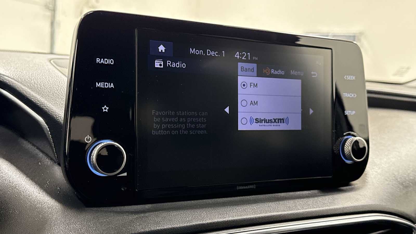 Thumbnail: 2022 Hyundai Santa Fe - 18