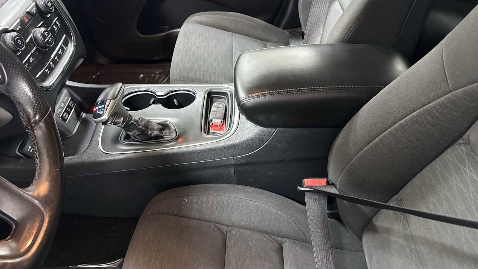 Thumbnail: 2018 Dodge Durango - 22