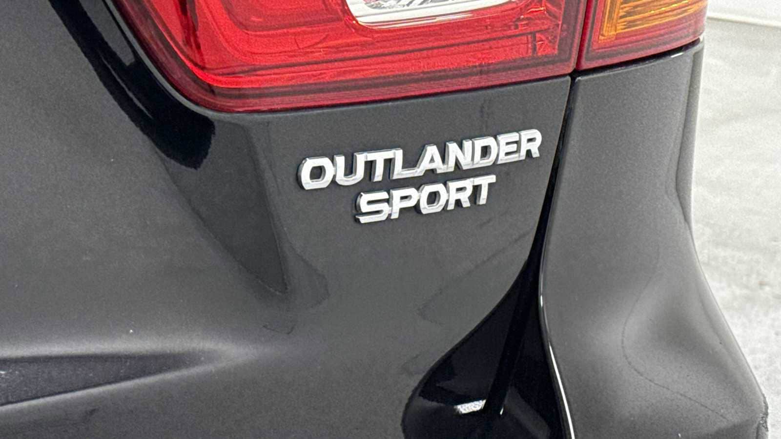 Thumbnail: 2018 Mitsubishi Outlander Sport - 26