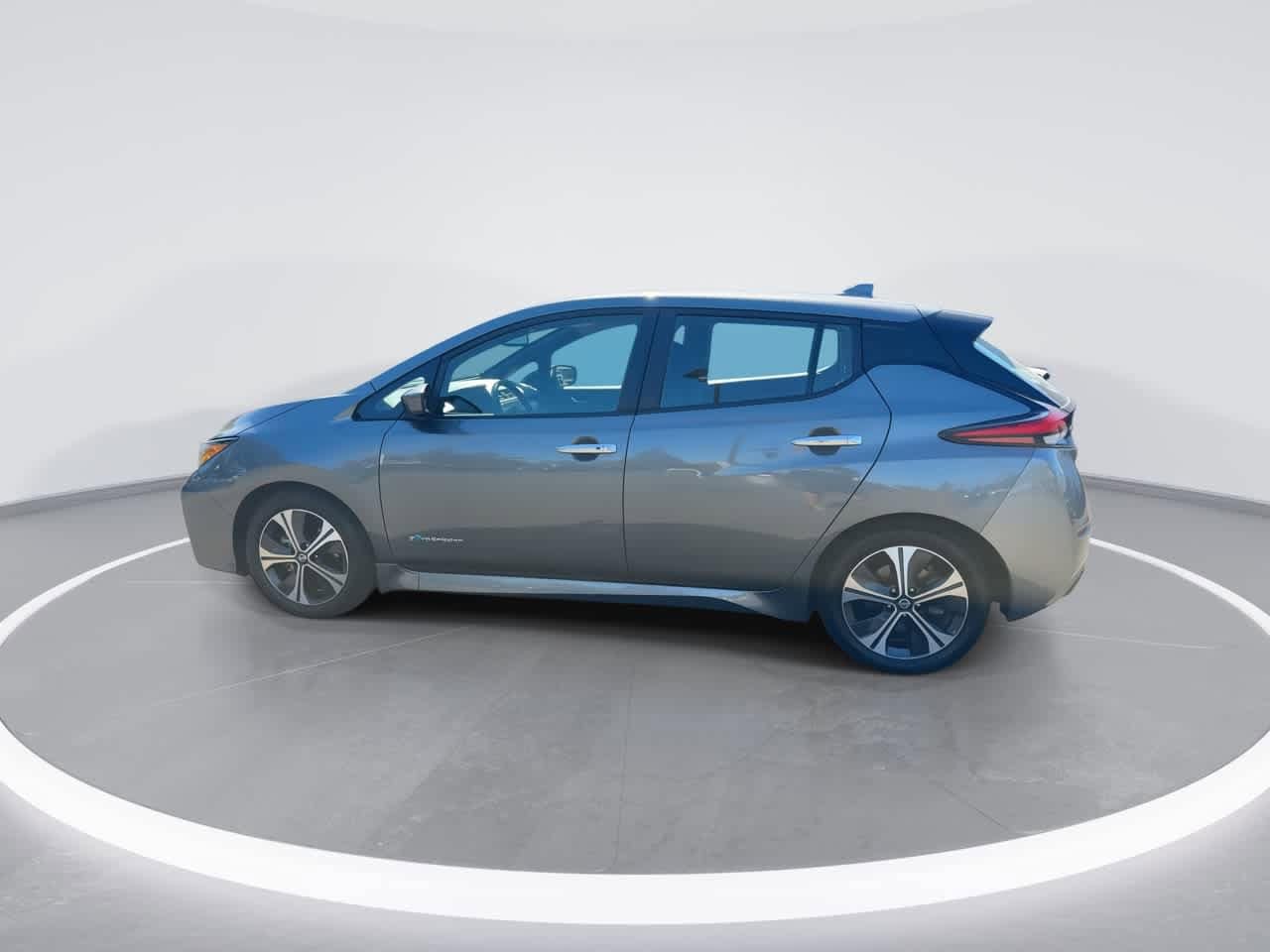 Thumbnail: 2019 Nissan Leaf - 5