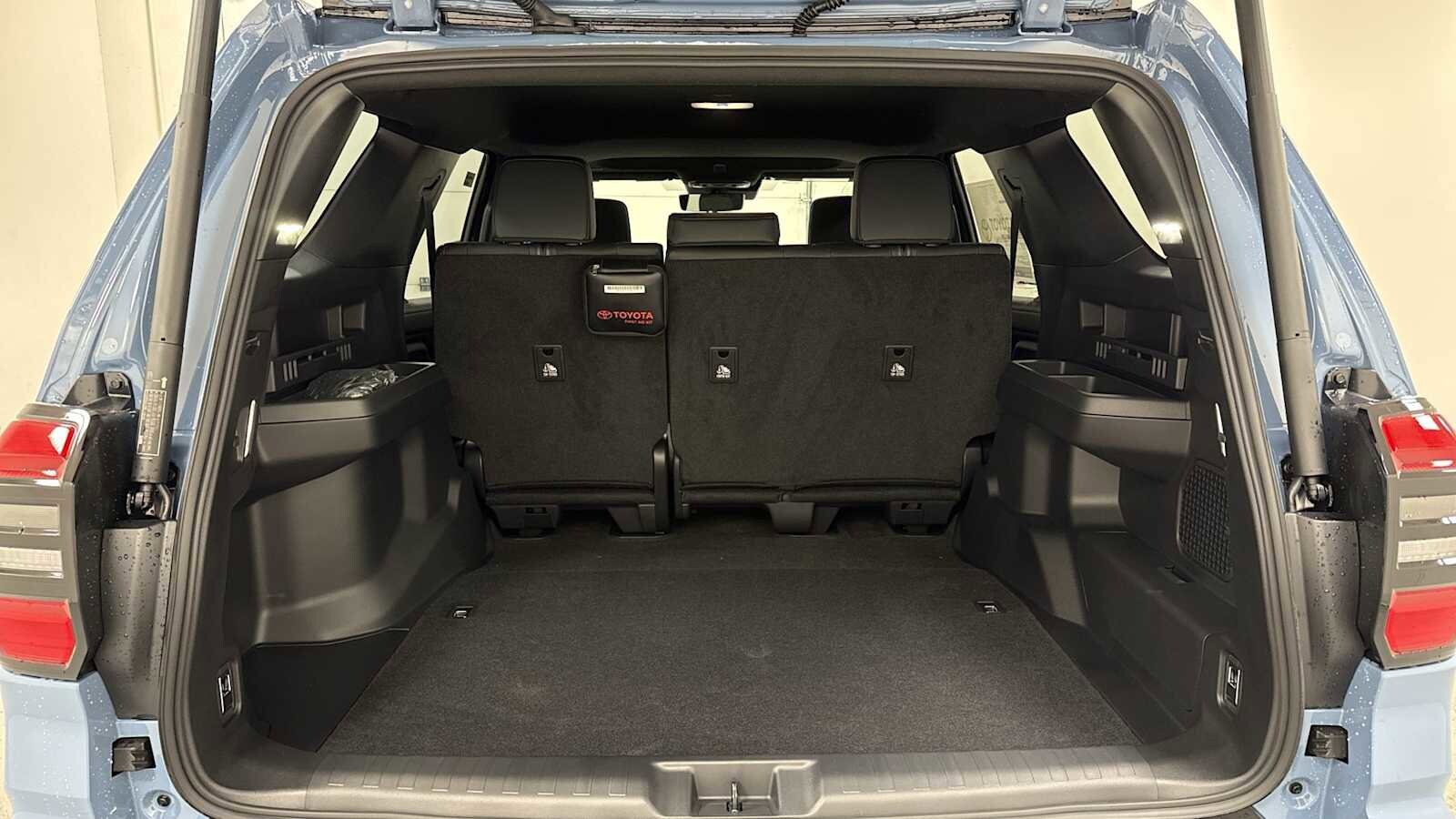 Thumbnail: 2025 Toyota 4Runner - 28