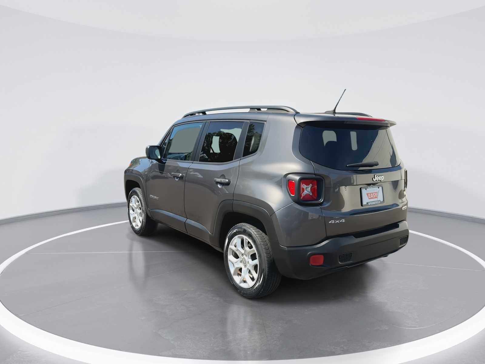 Thumbnail: 2017 Jeep Renegade - 6