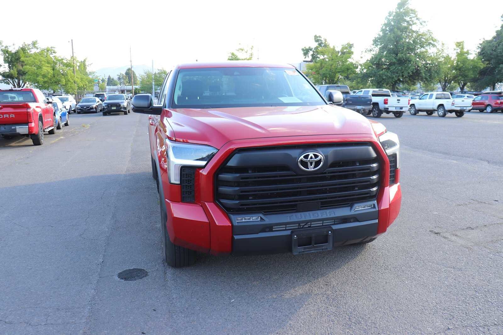 2022 Toyota Tundra SR5 photo 3