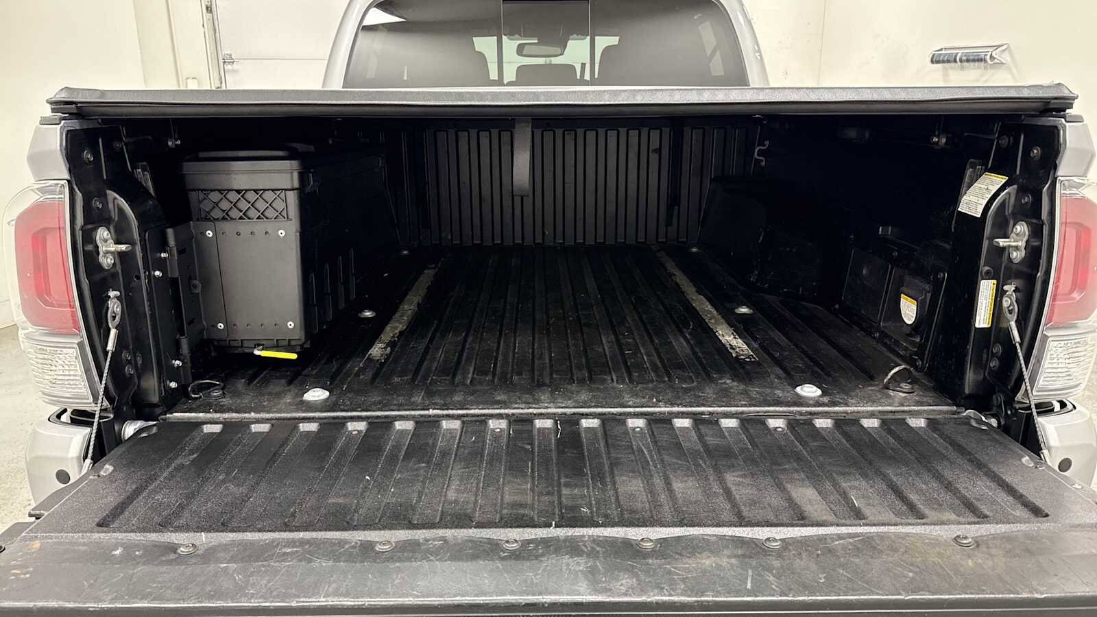 Thumbnail: 2020 Toyota Tacoma - 27