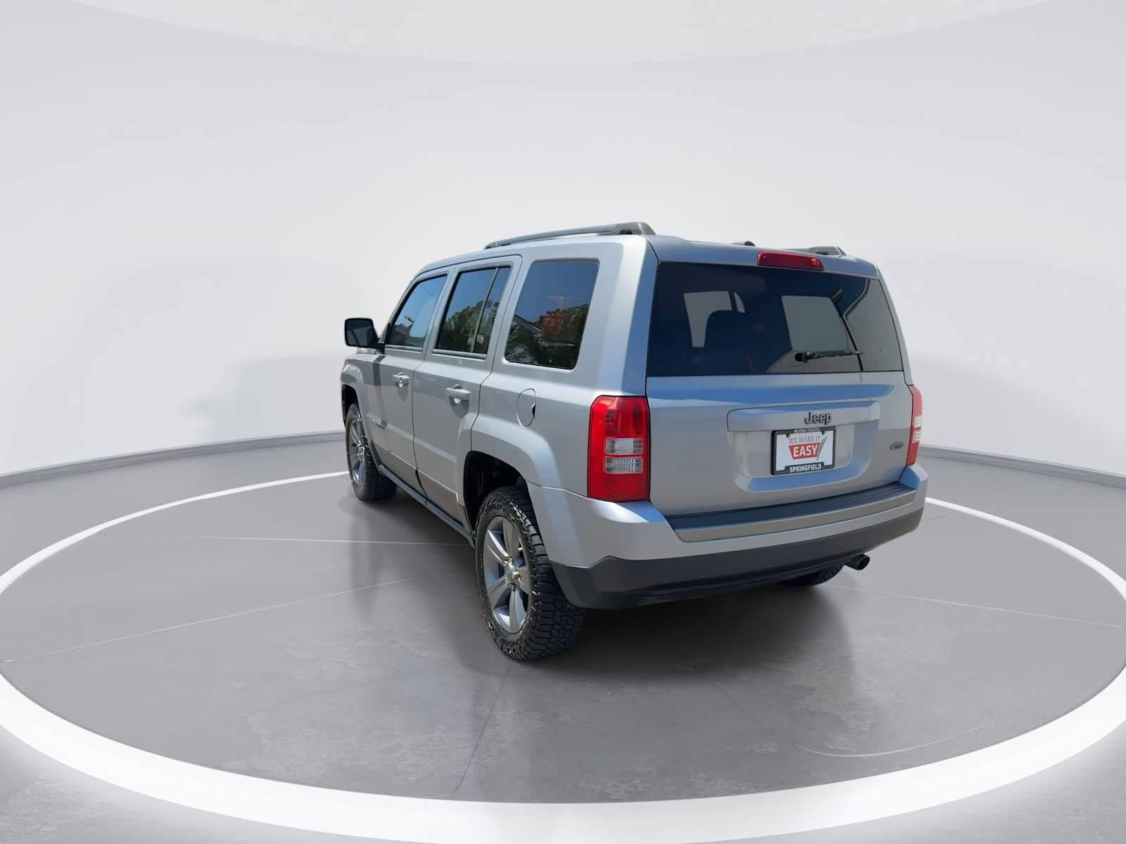Thumbnail: 2016 Jeep Patriot - 6