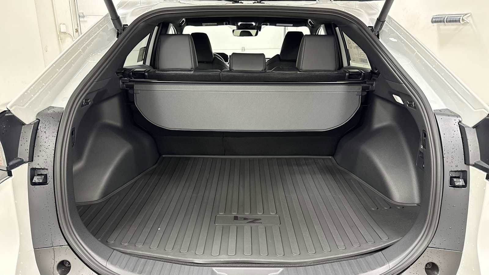 Thumbnail: 2026 Toyota bZ - 27