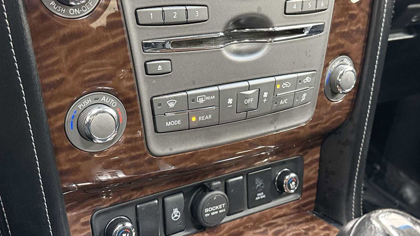 Thumbnail: 2017 Nissan Armada - 21