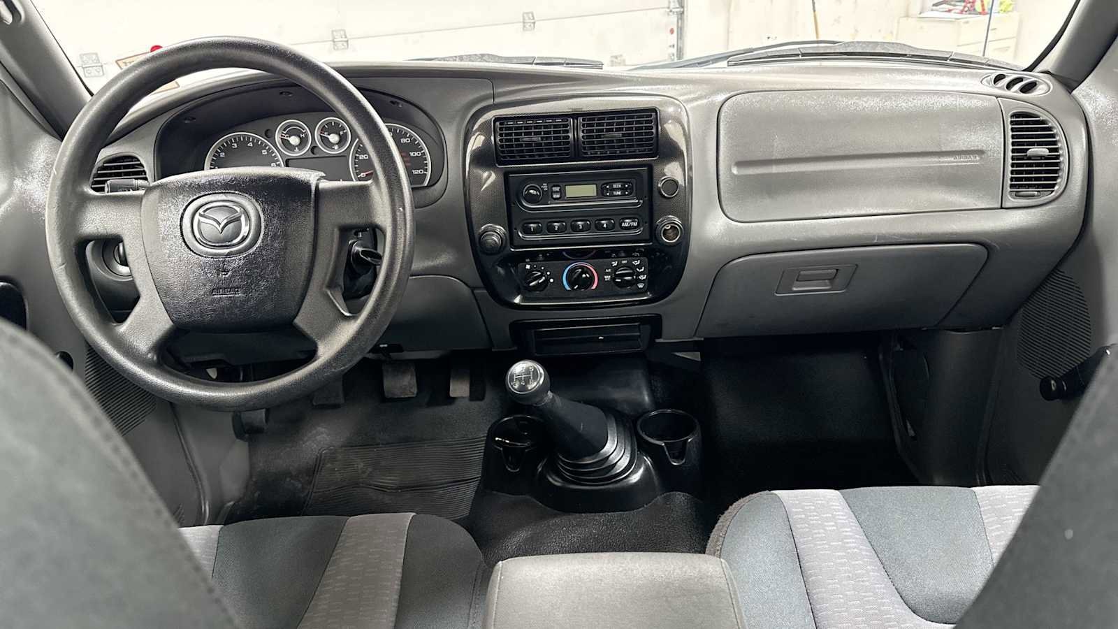 Thumbnail: 2009 Mazda Mazda3 - 24