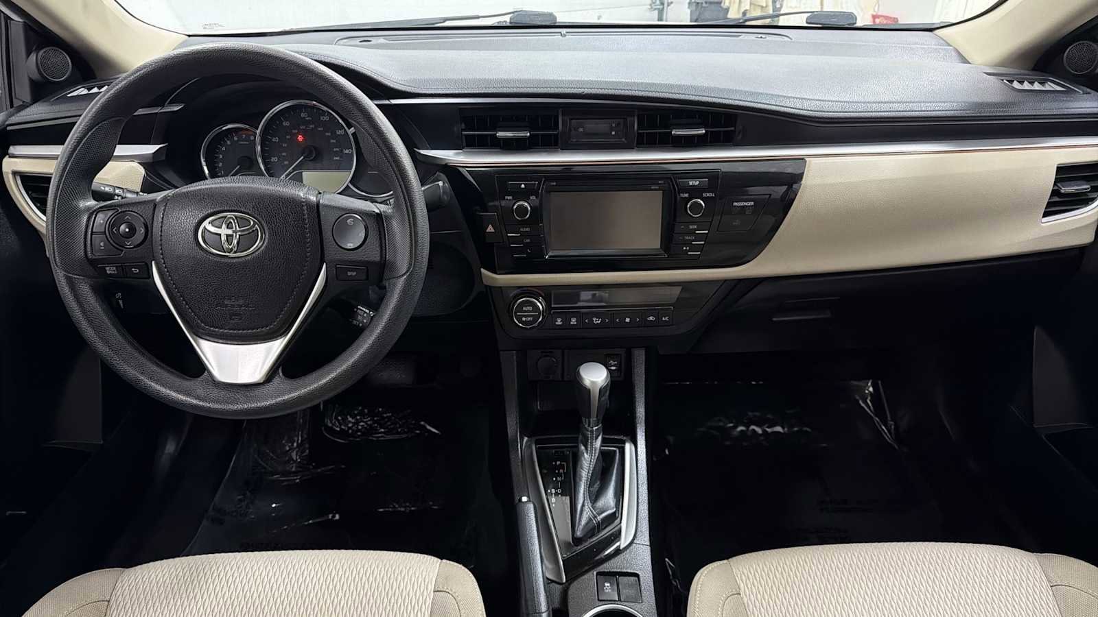 Thumbnail: 2014 Toyota Corolla - 25