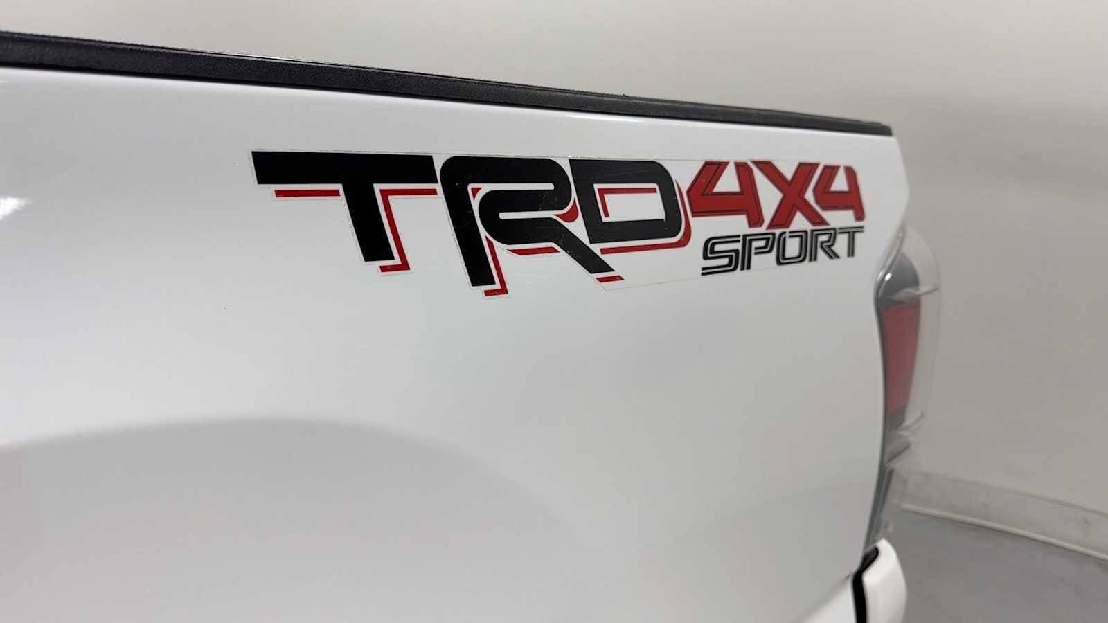 Thumbnail: 2020 Toyota Tacoma - 26