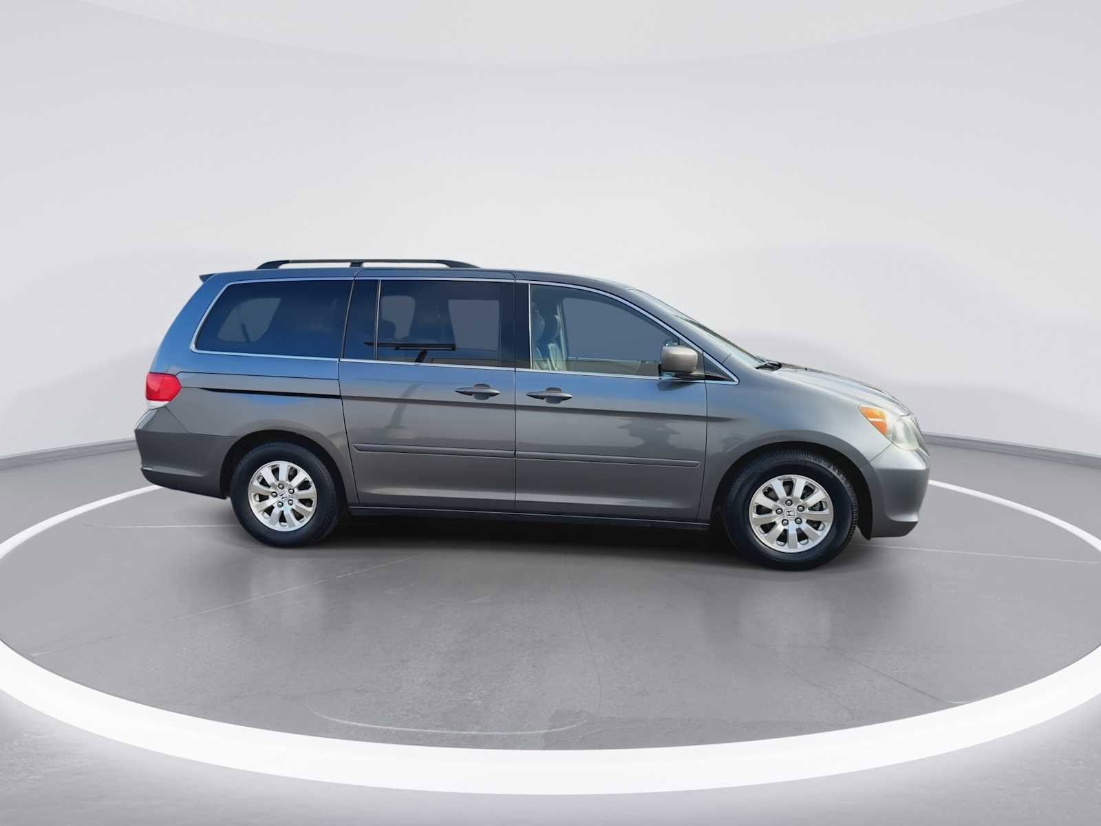 Thumbnail: 2010 Honda Odyssey - 10