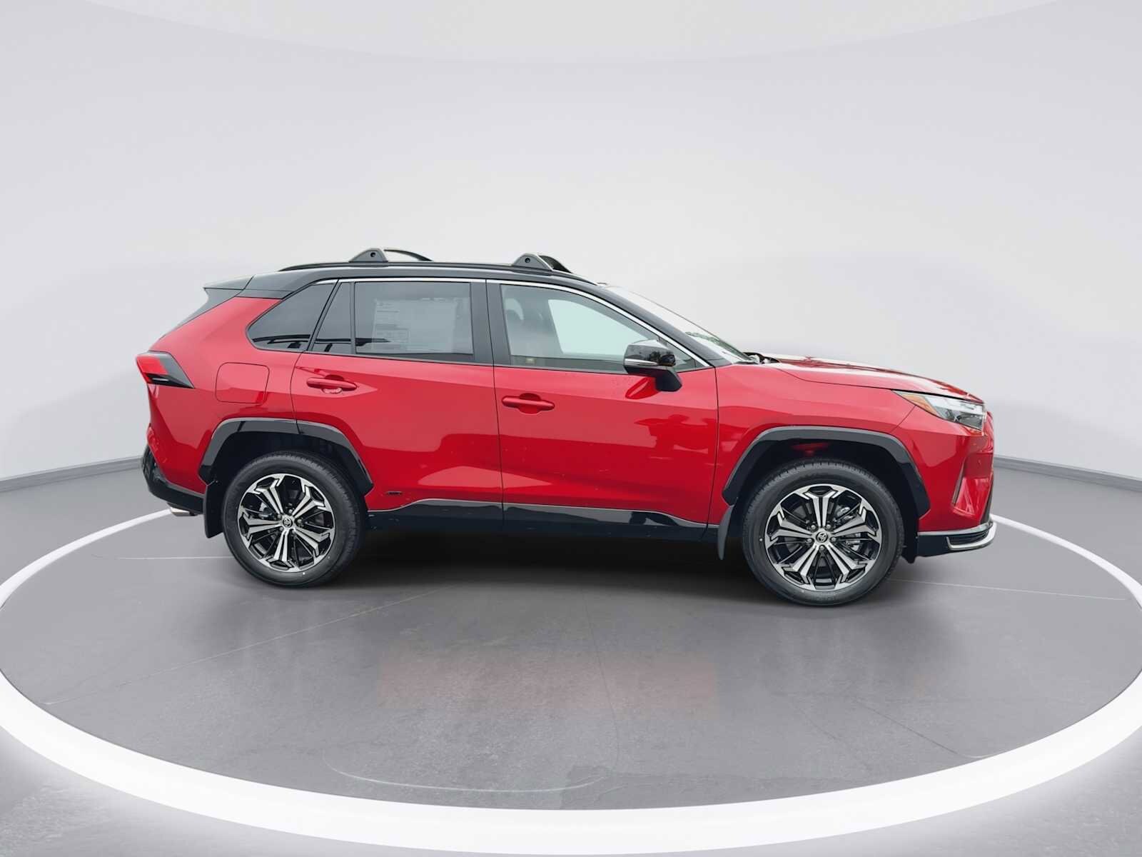 Thumbnail: 2025 Toyota RAV4 - 9