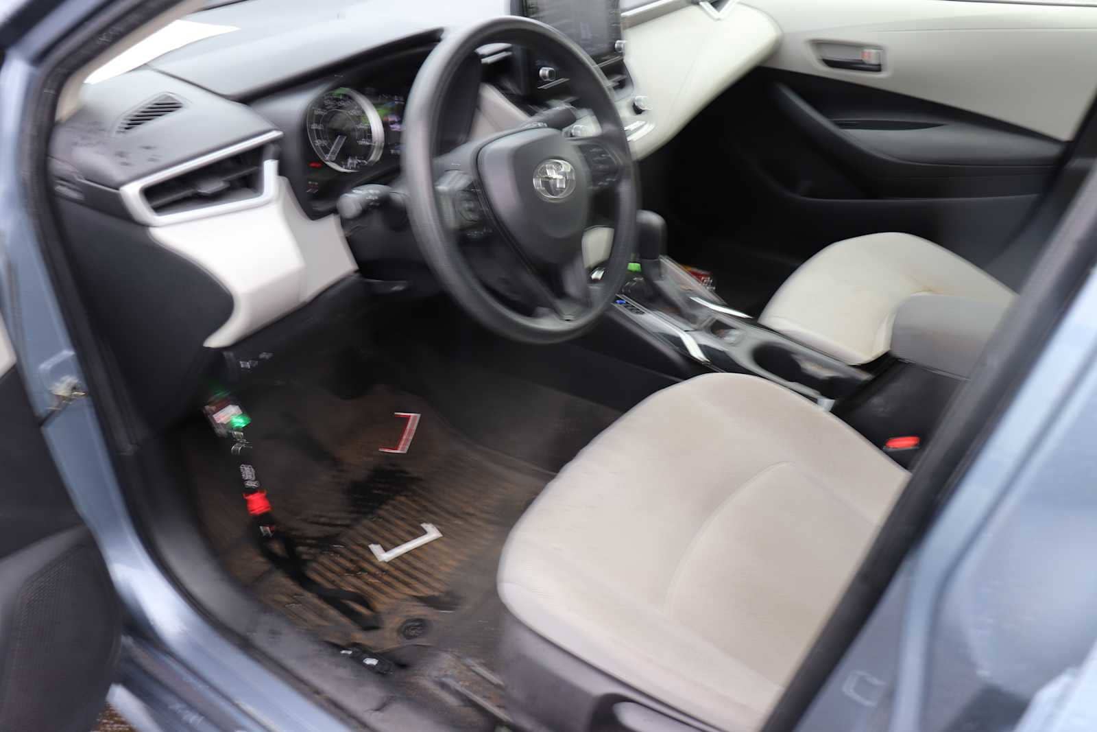 Thumbnail: 2022 Toyota Corolla - 10