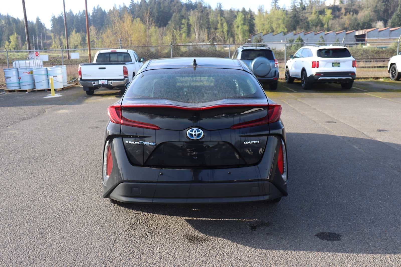 Thumbnail: 2022 Toyota Prius Prime - 6