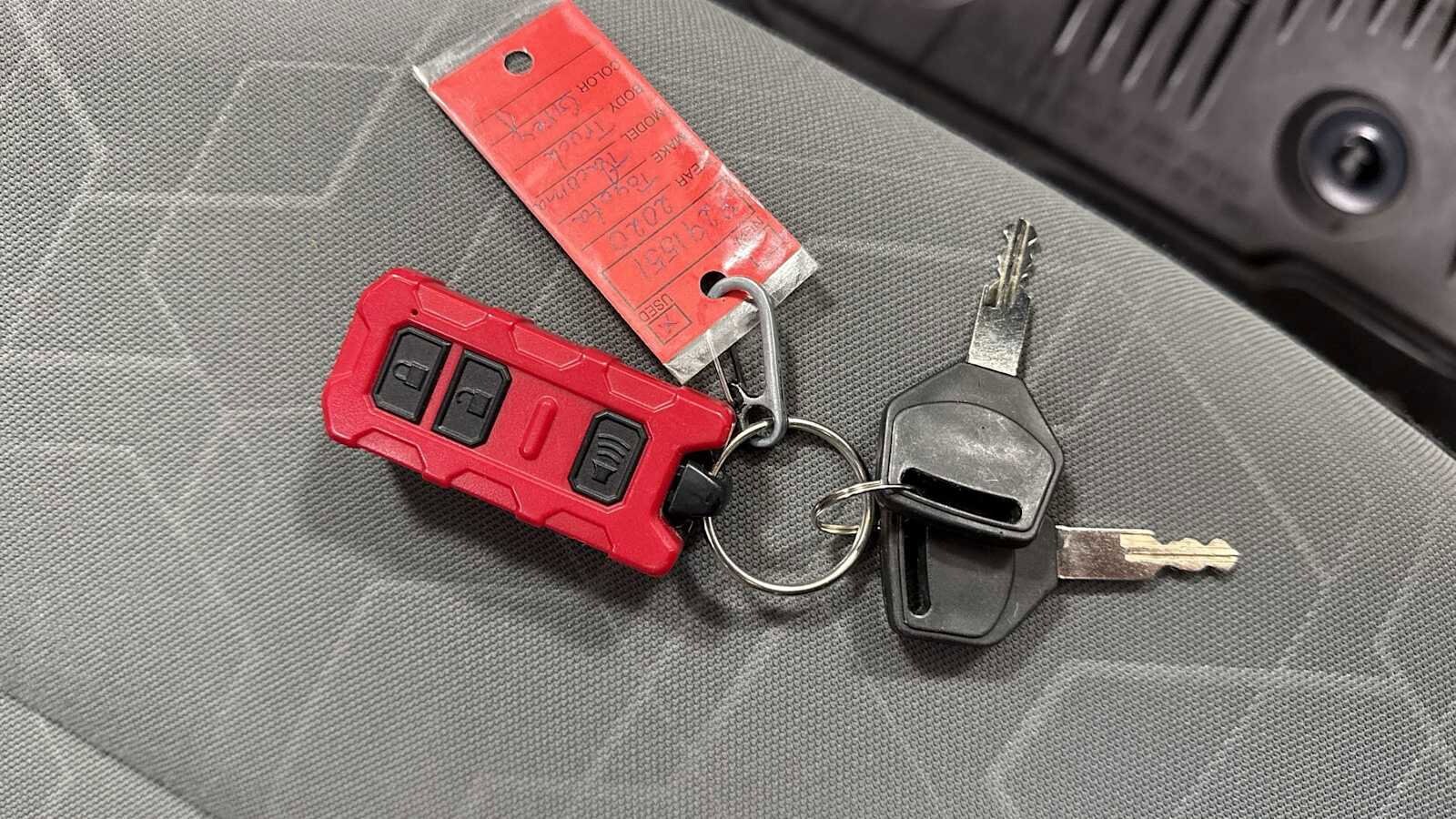 Thumbnail: 2020 Toyota Tacoma - 30