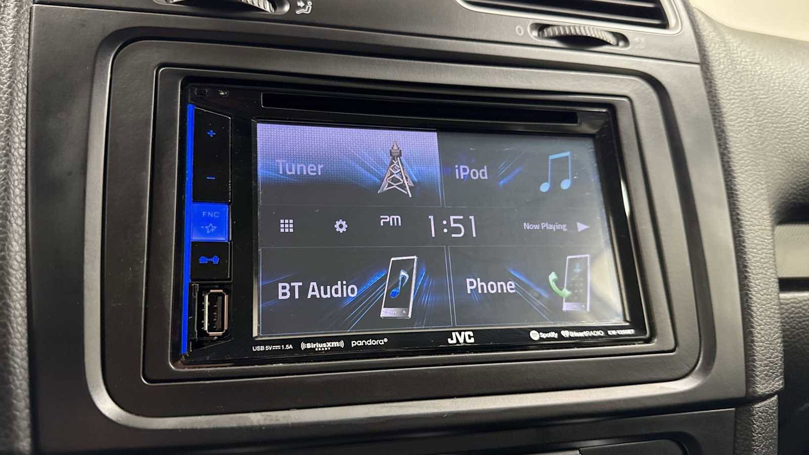 Thumbnail: 2011 Volkswagen Jetta - 18