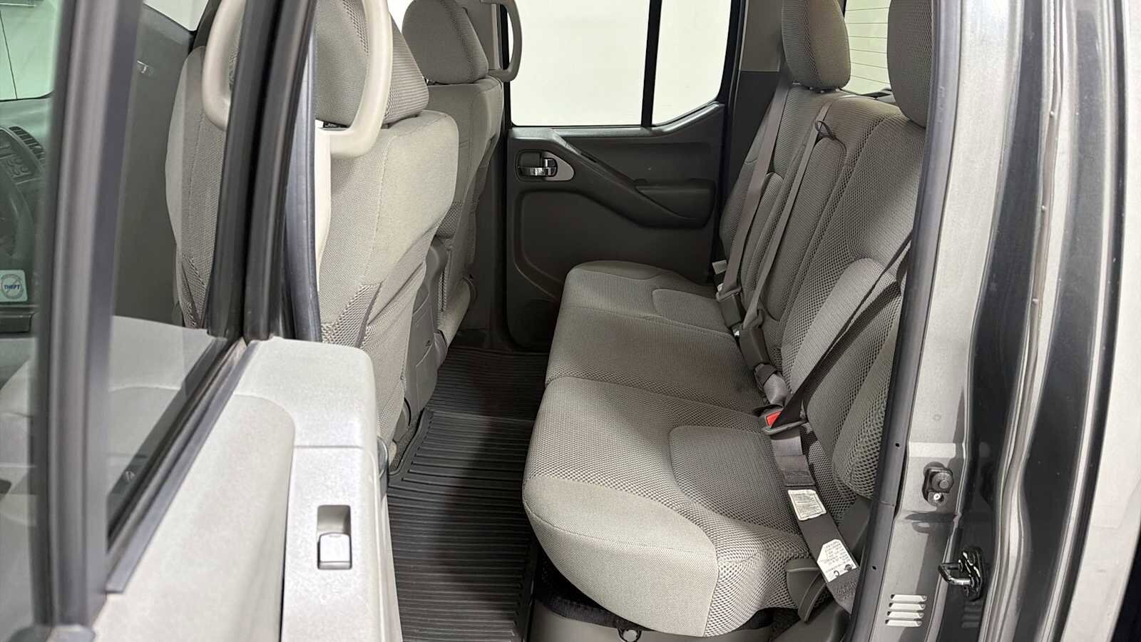 Thumbnail: 2005 Nissan Frontier - 22