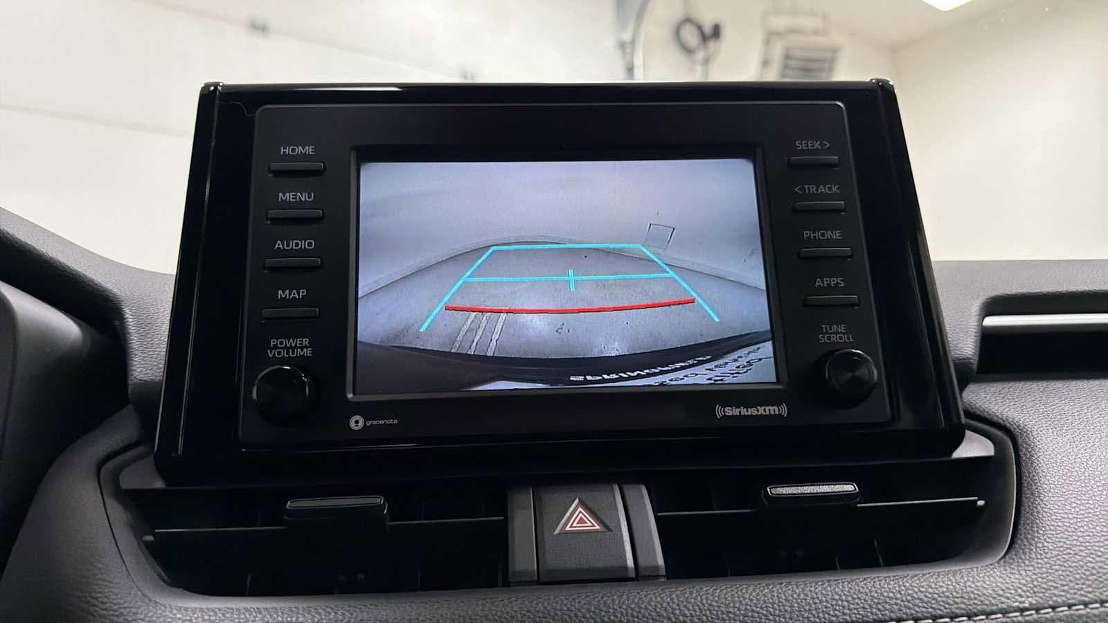 Thumbnail: 2022 Toyota RAV4 - 19