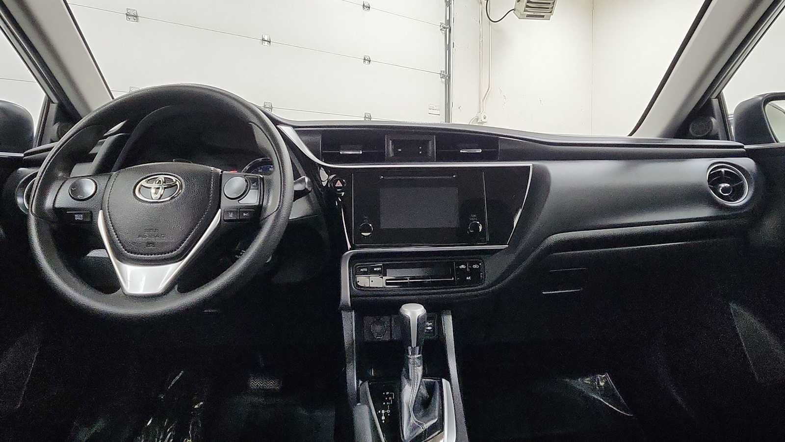 Thumbnail: 2018 Toyota Corolla - 25