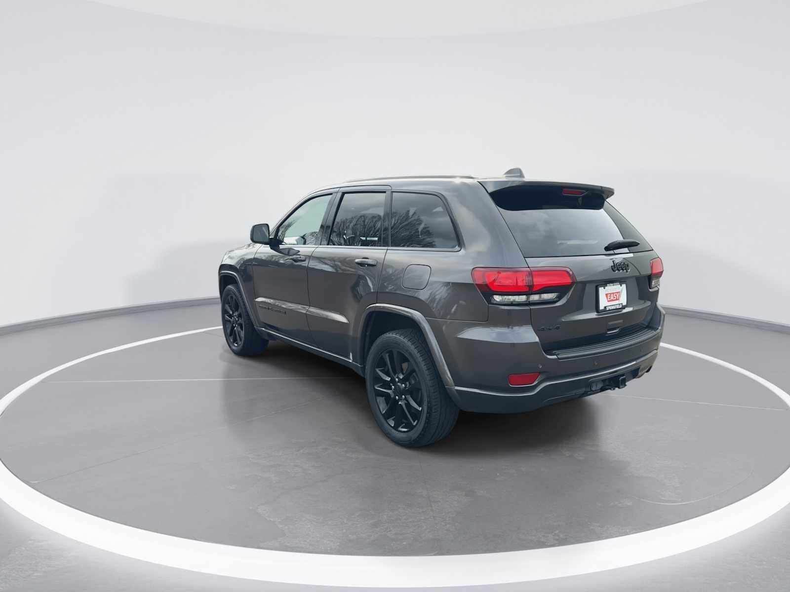 Thumbnail: 2020 Jeep Grand Cherokee - 6