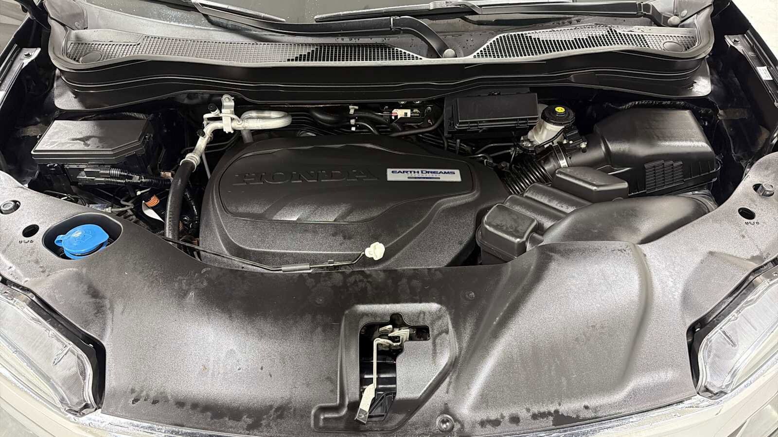 Thumbnail: 2017 Honda Pilot - 31