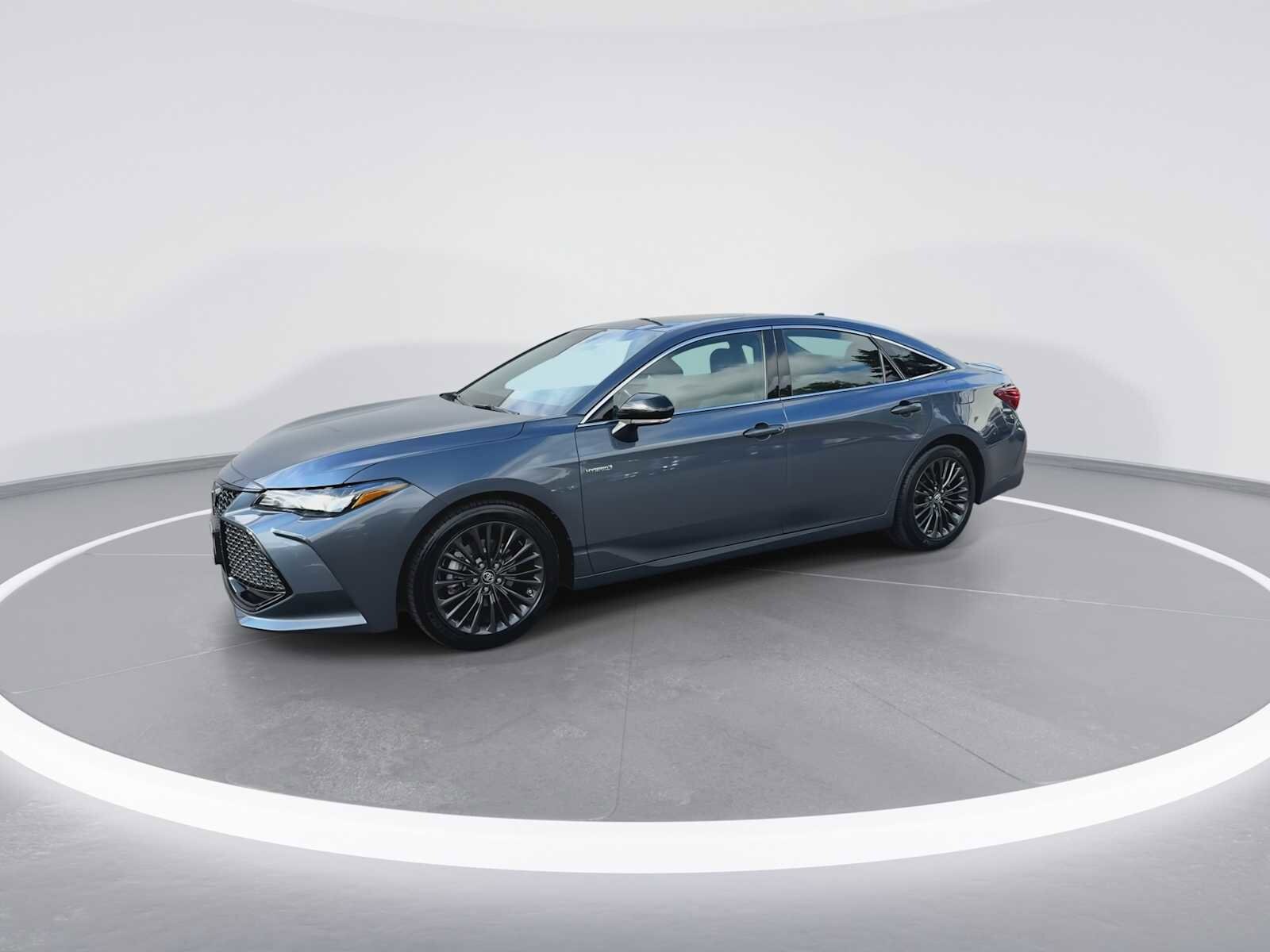 2019 Toyota Avalon Hybrid XSE photo 4