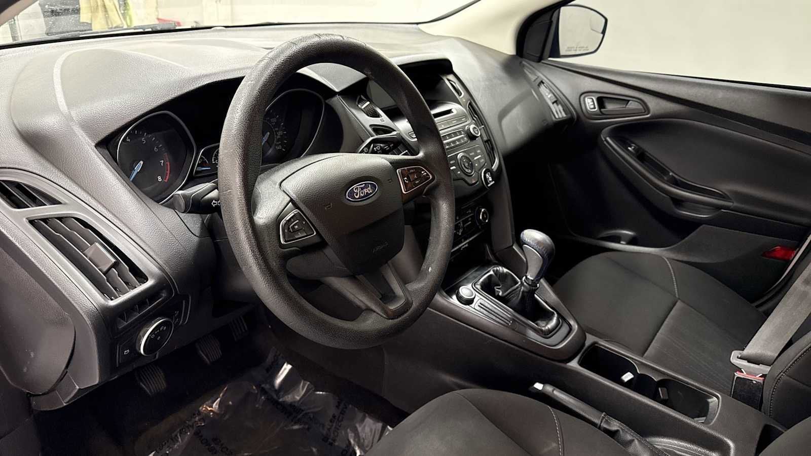 Thumbnail: 2017 Ford Focus - 12