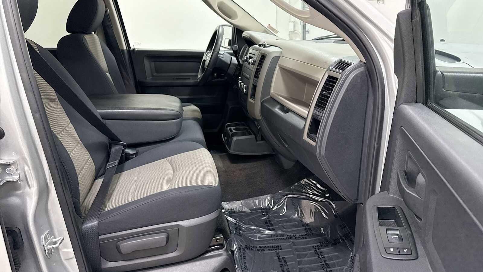 2010 Dodge Ram 1500 ST 27