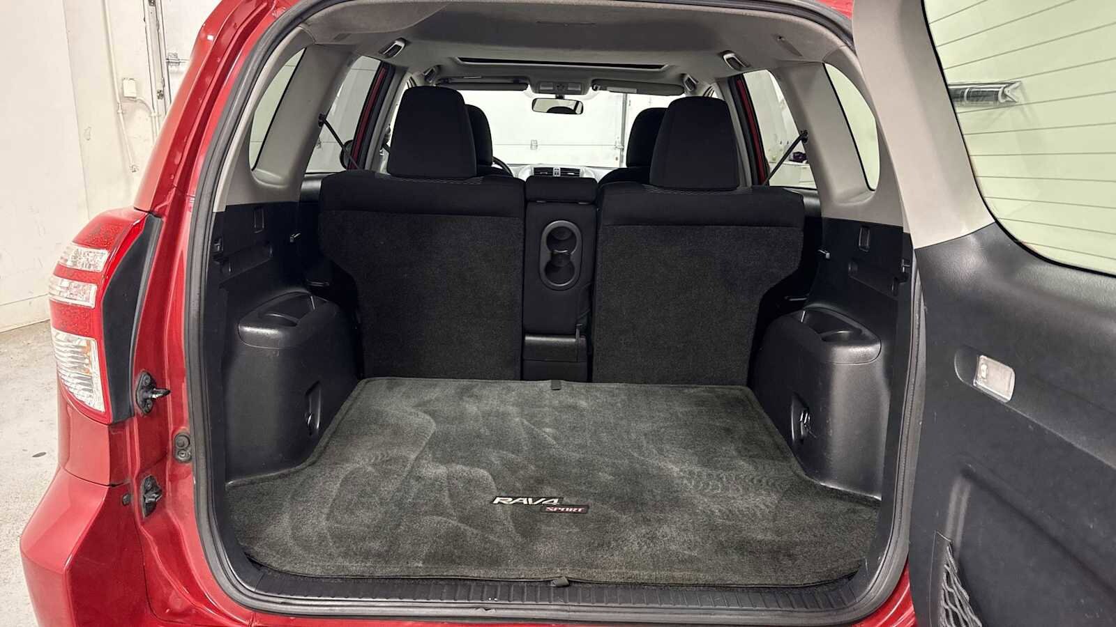 Thumbnail: 2012 Toyota RAV4 - 26