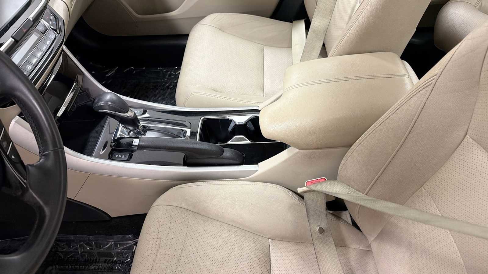 Thumbnail: 2017 Honda Accord - 22