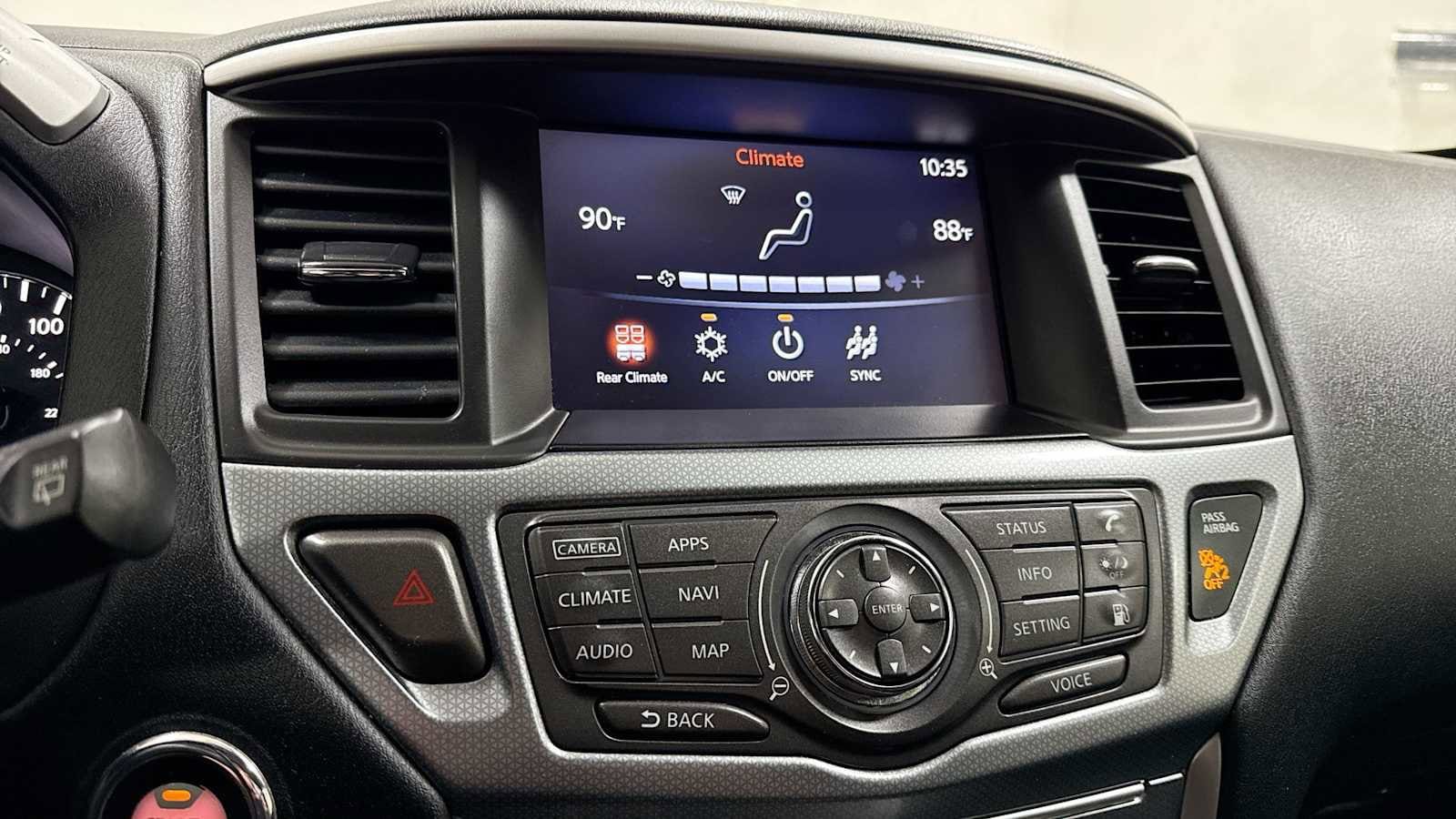 Thumbnail: 2019 Nissan Pathfinder - 21