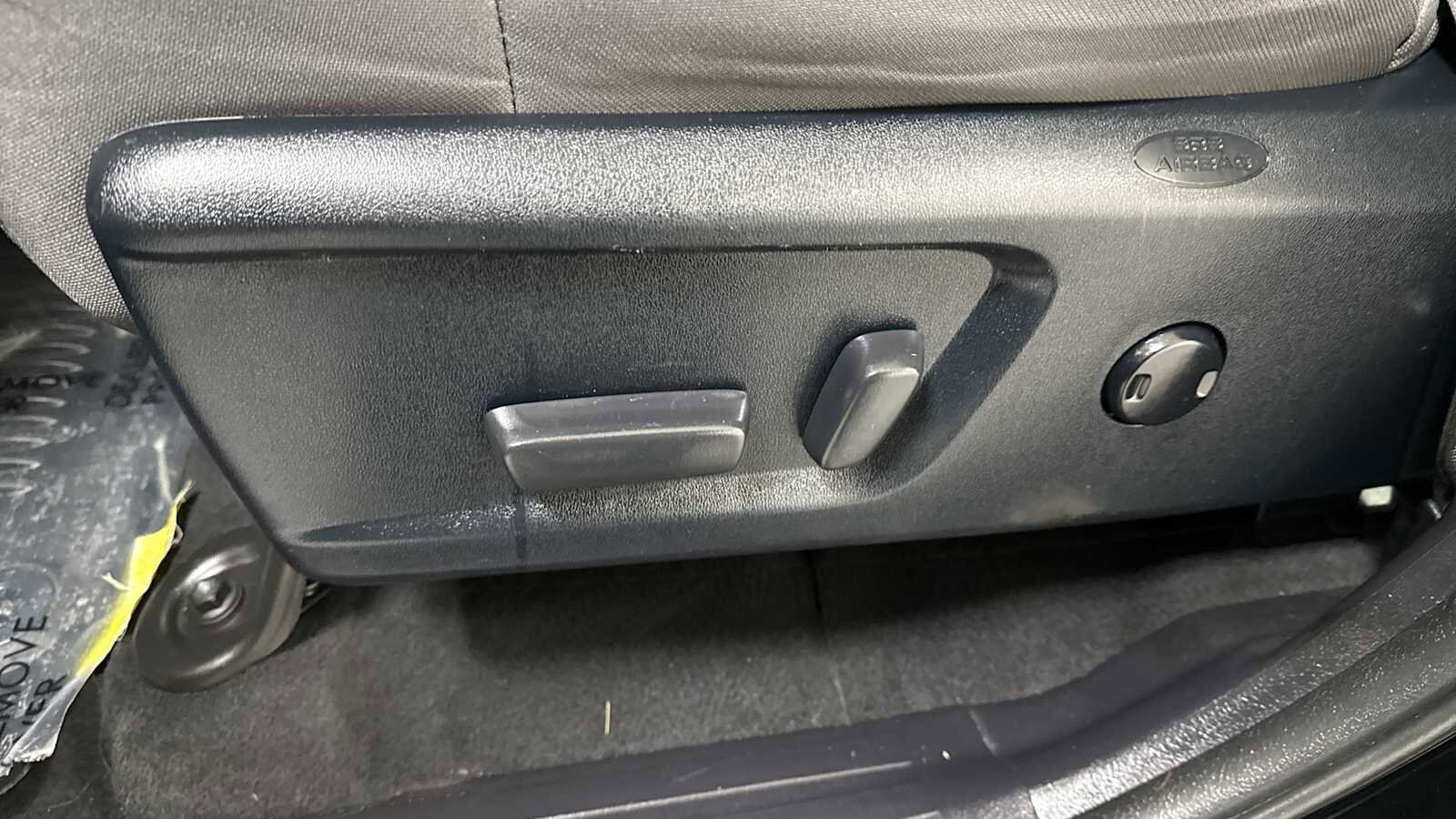 Thumbnail: 2017 Toyota Tundra - 14