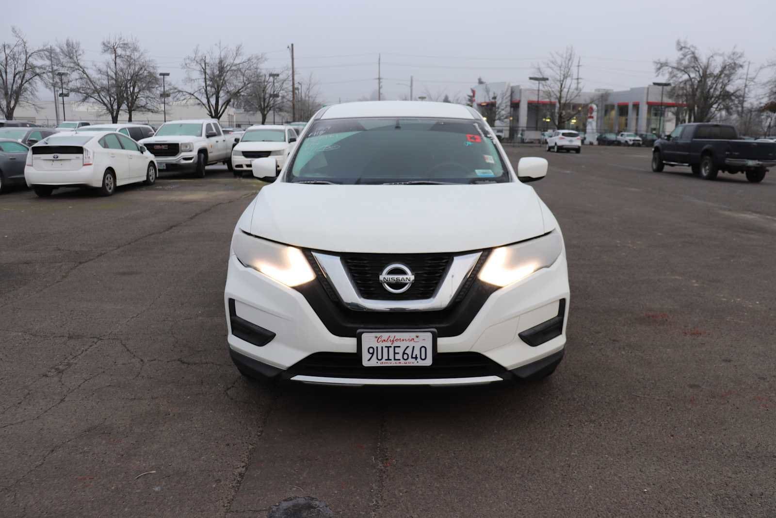 Thumbnail: 2017 Nissan Rogue - 2