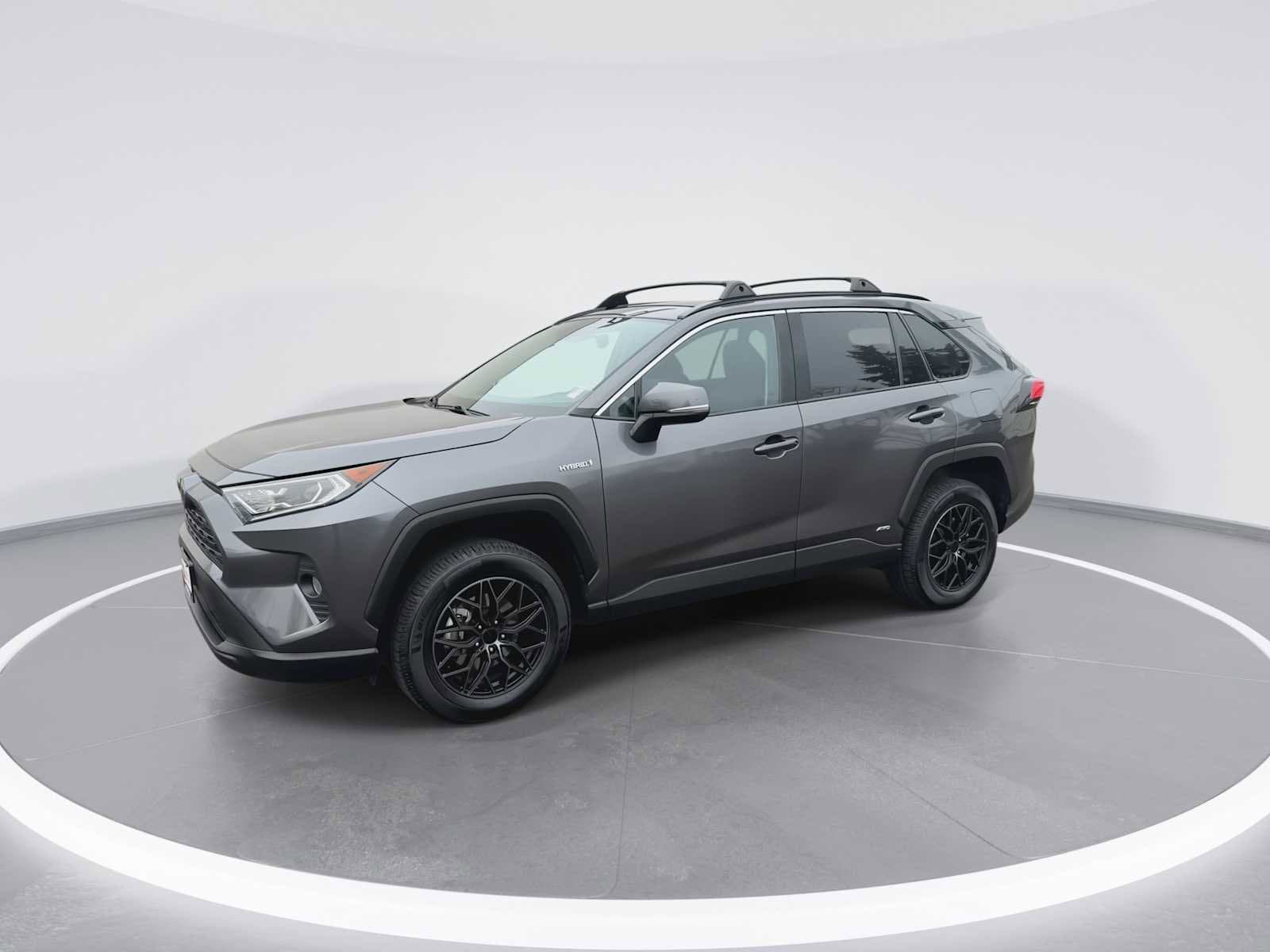 Thumbnail: 2021 Toyota RAV4 - 4