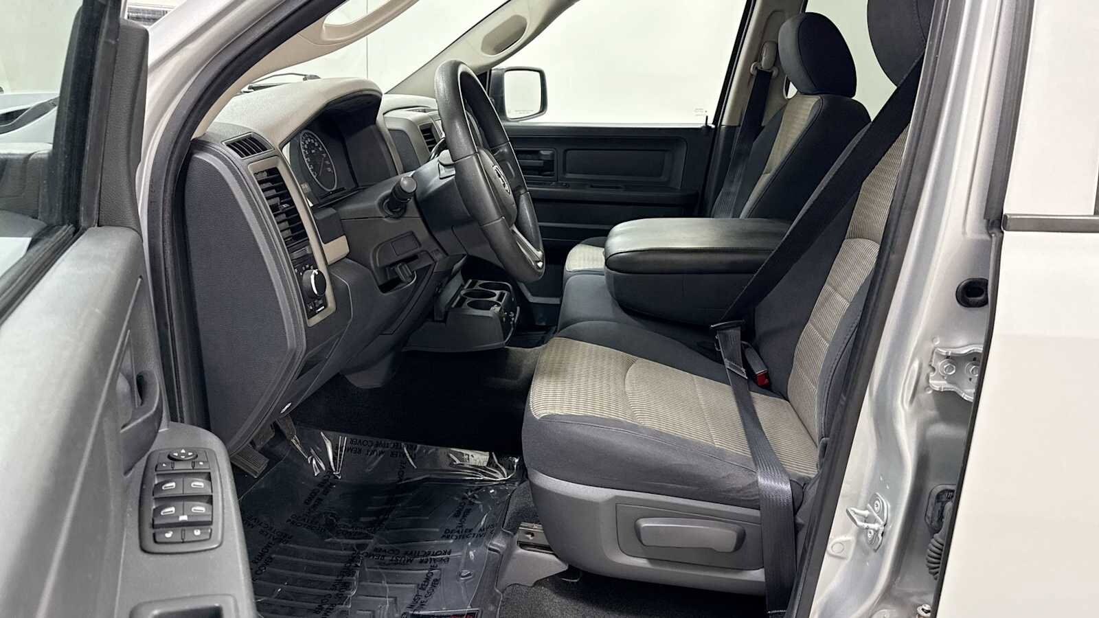 2010 Dodge Ram 1500 ST 13